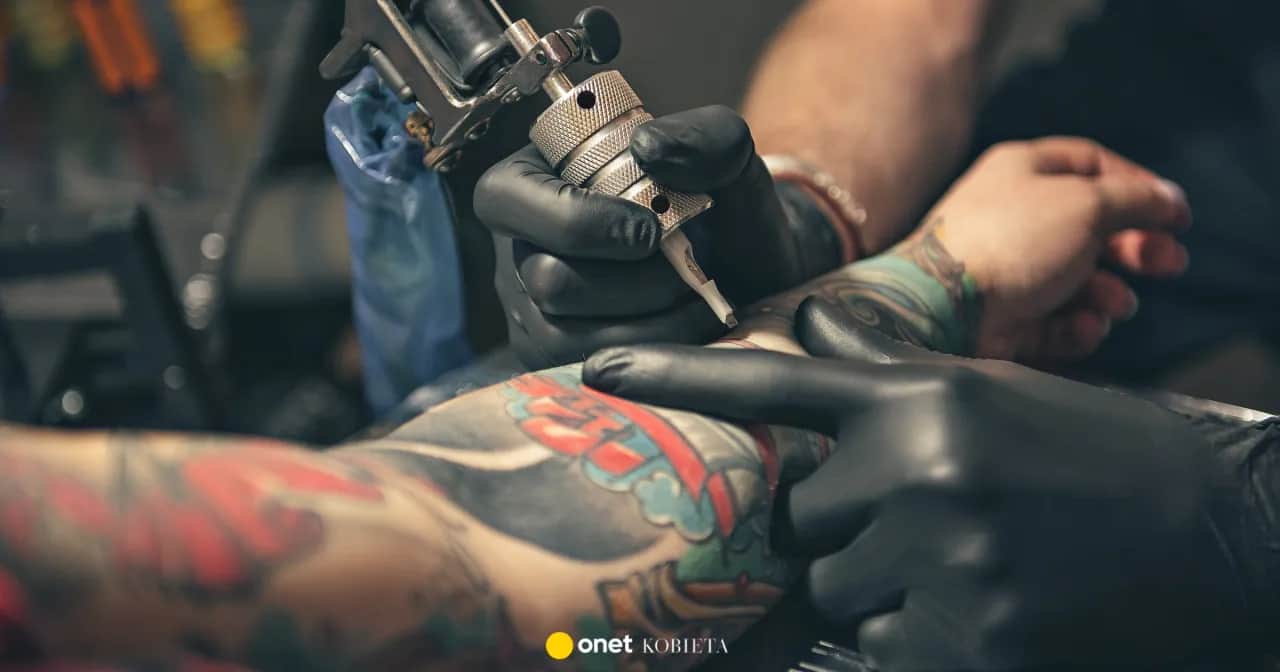 Krem Nivea na świeży tatuaż? Ekspert radzi: unikaj! Co wybrać?