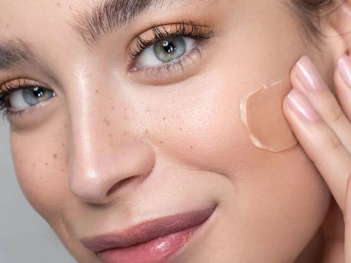 Krem BB: co to znaczy i jak wybrać idealny? Przewodnik eksperta