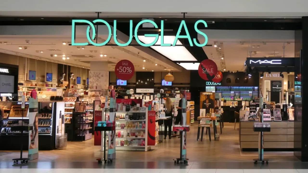 Próbki perfum Douglas: Czy można kupić? Poznaj wszystkie triki!